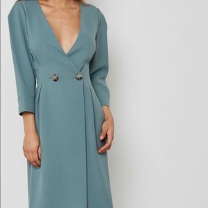 TopShop Size 4 Surplice Button Midi Dress